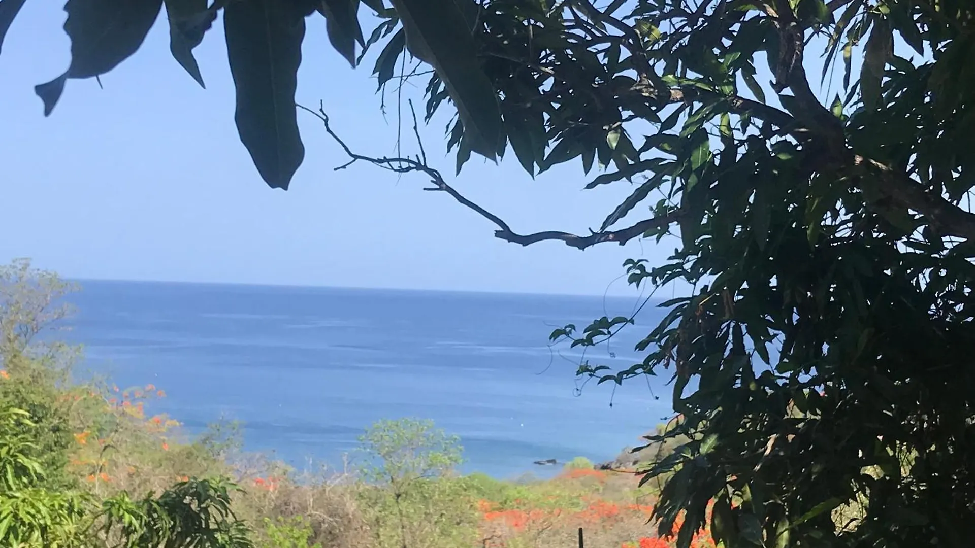 T4 Climatise Vue Mer Dans Villa Piscine Bouillante 0*,  Guadeloupe