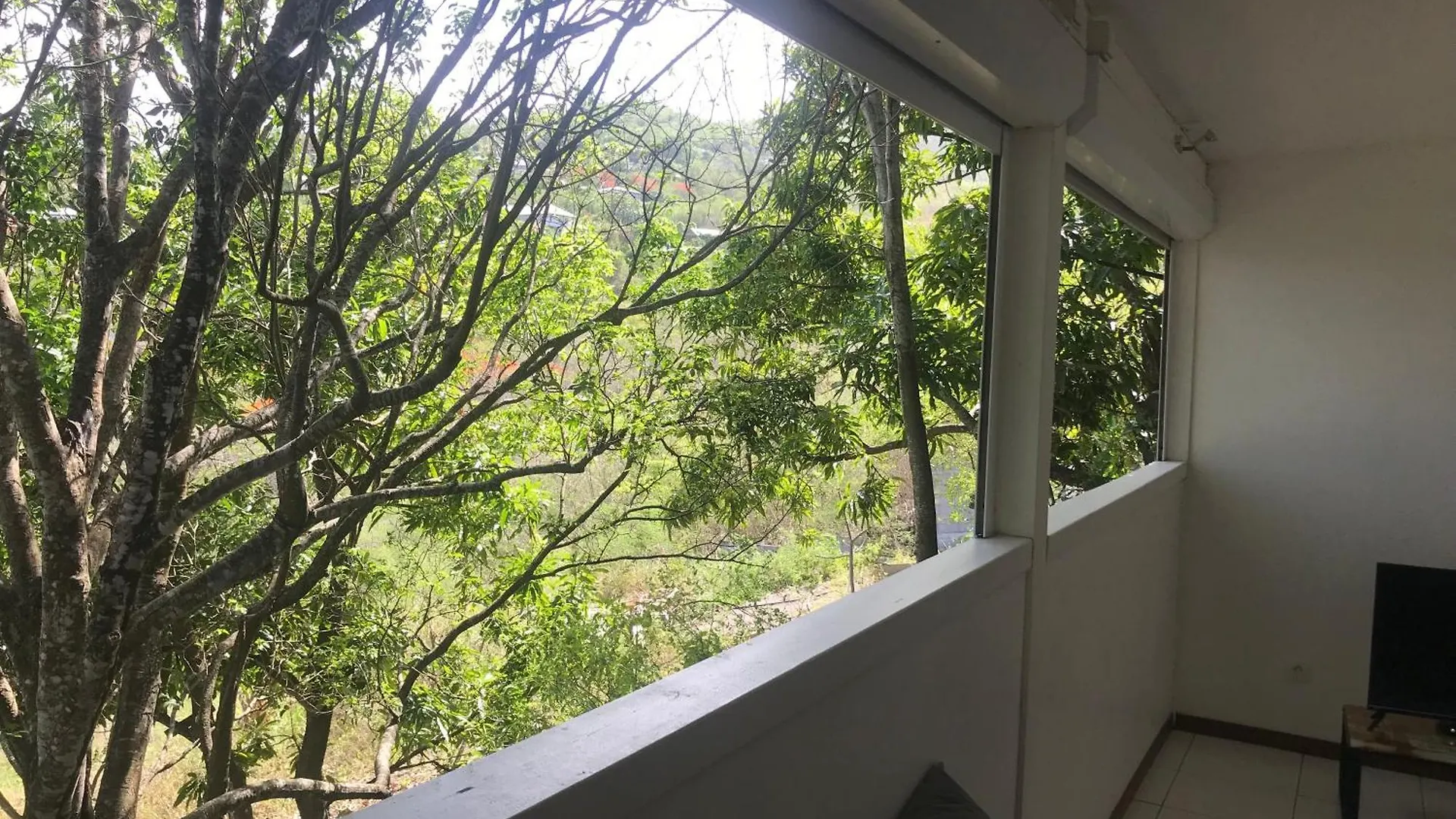 Apartment T4 Climatise Vue Mer Dans Villa Piscine Bouillante Guadeloupe